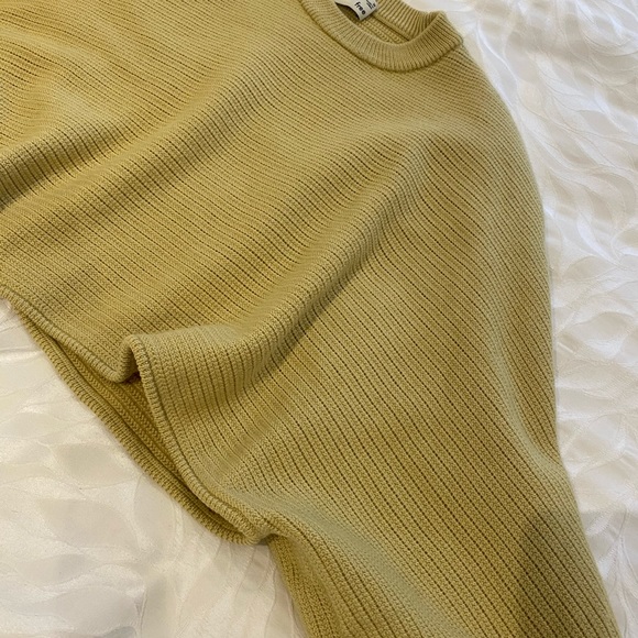 ‼️SOLD‼️Wilfred Lolan Sweater! - Picture 2 of 4